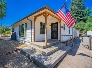 300 Bloomfield Rd, Sebastopol, CA 95472