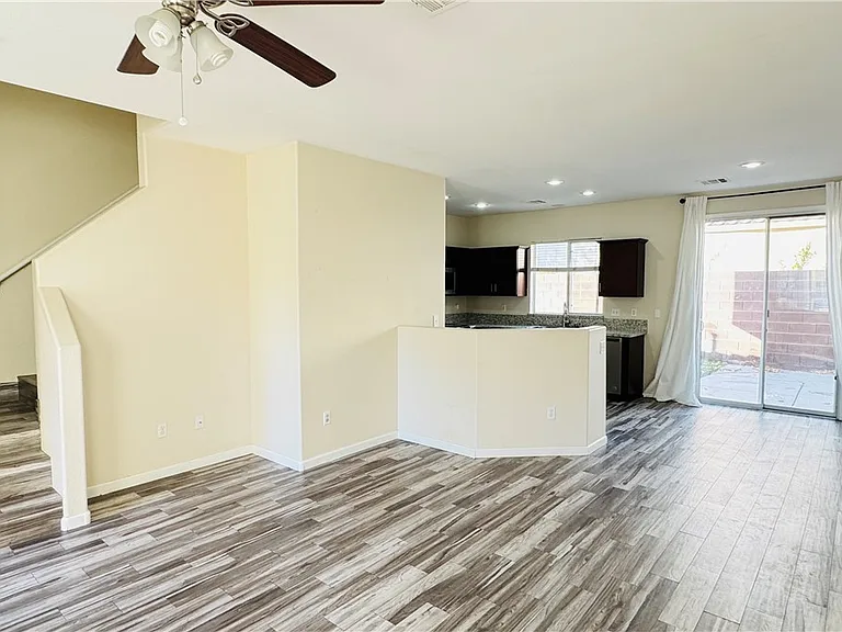 2713 Good Fellows St — Photo 8