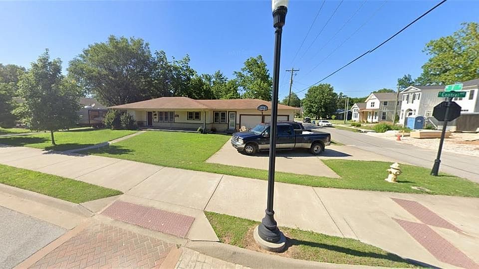 1st image of 625 E Central Ave