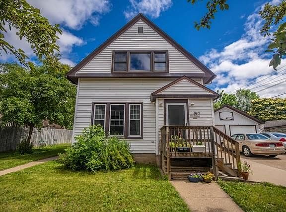 2nd image of 616 W Belleview St