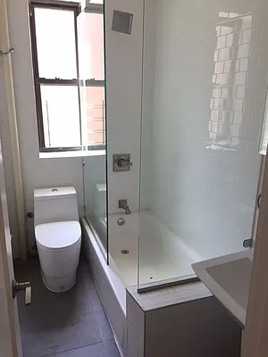 Rented by Lang Realty LLC | media 14