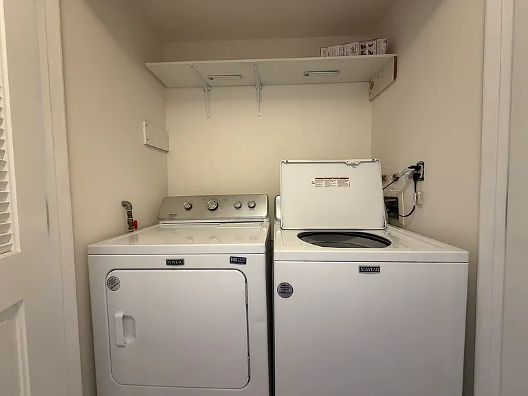 128 Wilmot St — Photo 18