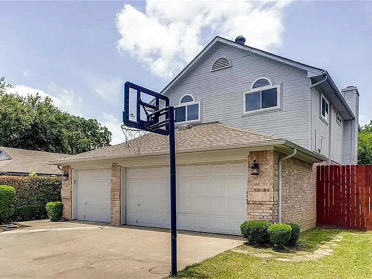2971 Seguin Trl — Photo 2