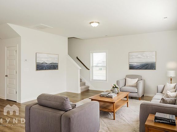 2nd image of 232 Portrait St