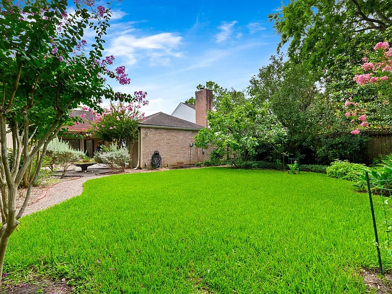 12210 Ravenmoor Dr — Photo 31