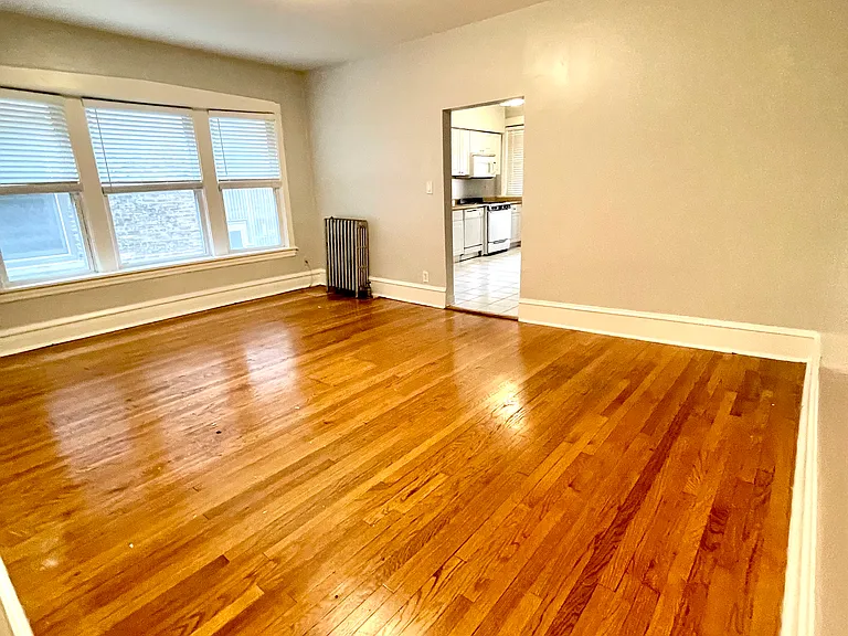840 W Elmwood Ave #1 — Photo 7