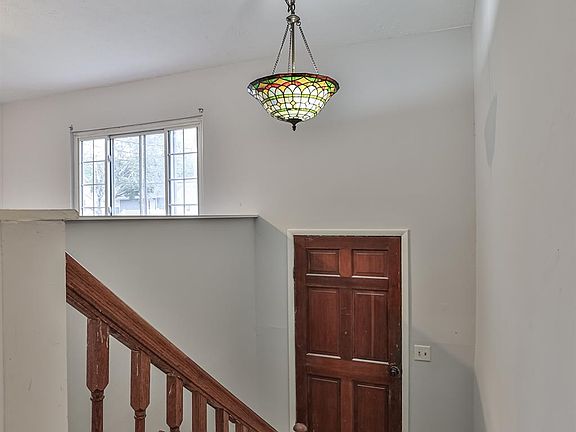 4th image of 50 Elmont Ave