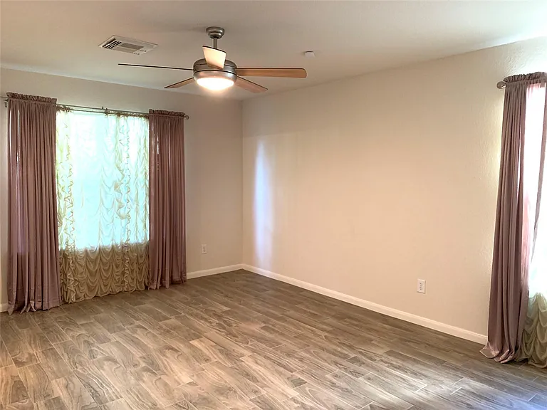 3526 George Washington Ln — Photo 11