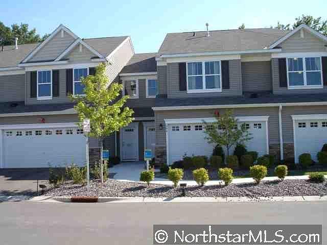 1st image of 546 Lomianki Lane N