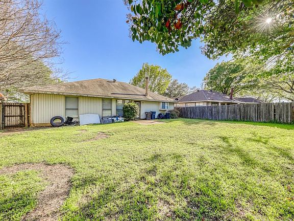 4th image of 3420 Fairmeadows Ln