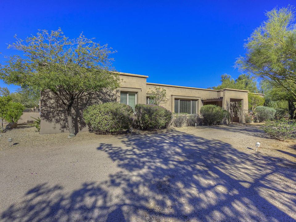 1st image of 8028 E Via De Luna Dr