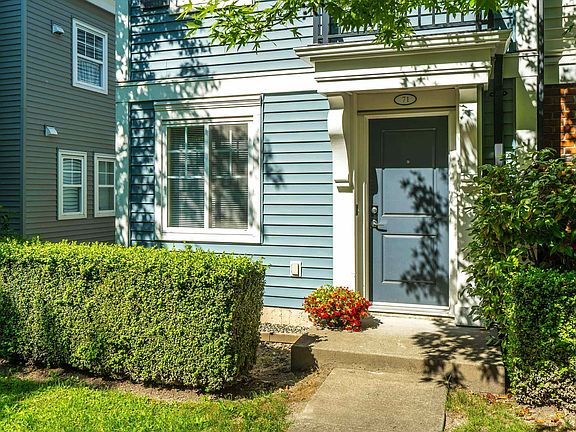3rd image of 18983 72a Ave #71