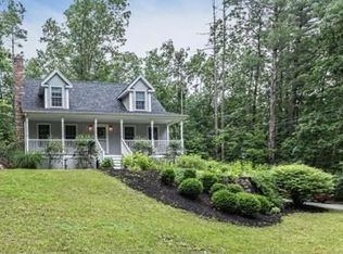 1 4th St, Windham, NH 03087