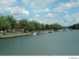 14 Holiday Hbr, Canandaigua, NY 14424