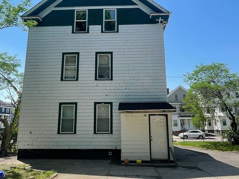 145 River Ave #3 — Photo 11