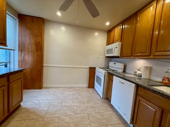 2211 Bragg Street image 7 of 12