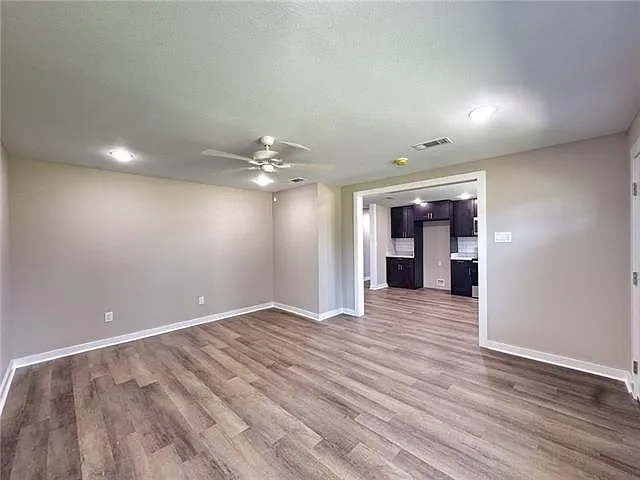 307 S Linden St — Photo 6