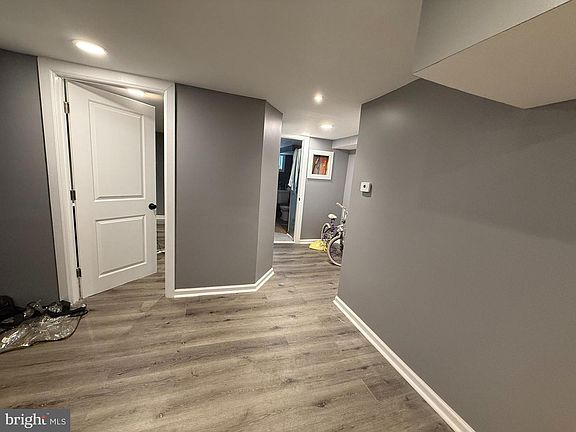 3rd image of 1009 Laurel Rd