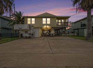 119 Sand Shoals Rd, Freeport, TX 77541