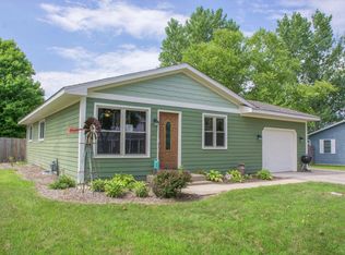 28 N Monica Dr, Elkhorn, WI 53121