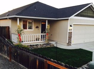 3824 Valley Meadows Dr, White City, OR 97503