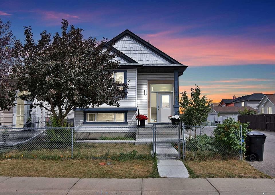 1st image of 155 W Taralea Gdns NE