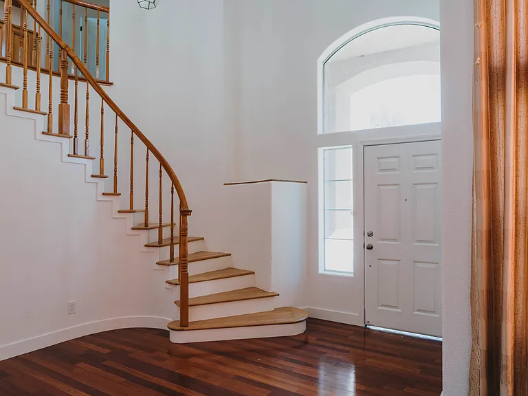 925 Magnolia Ct — Photo 21