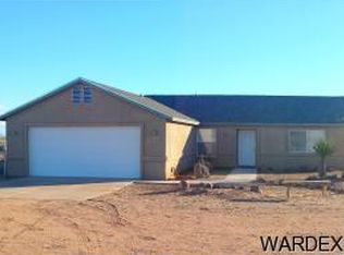 6846 W Diabase Dr, Golden Valley, AZ 86413