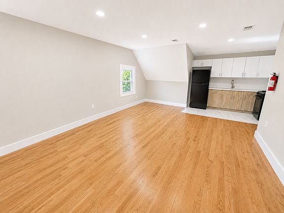 5th image of 293 Weequahic Ave Floor 3