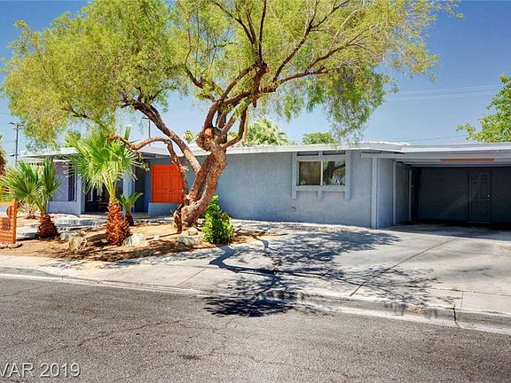 3rd image of 2164 Siesta Ave