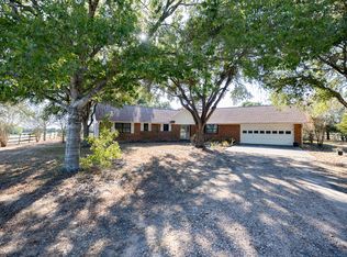 2156 Hohenwalde School Rd, Brenham, TX 77833