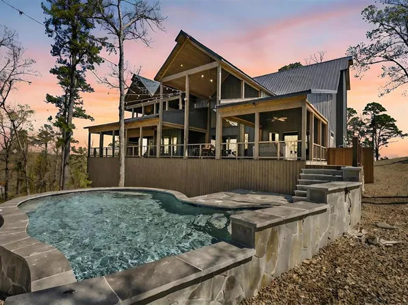 667 Moonshiner Springs Trl, Broken Bow, OK 74728