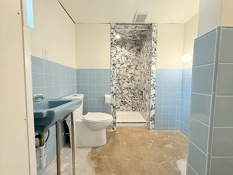 262 E Browning Ave — Photo 24