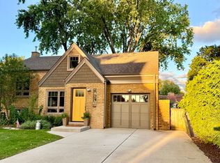 9847 S Millard Ave, Evergreen Park, IL