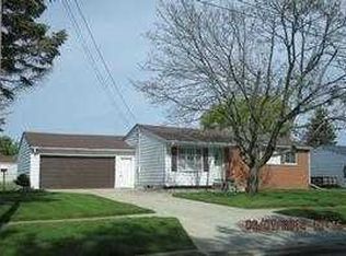 1205 Hanover St, Owosso, MI 48867
