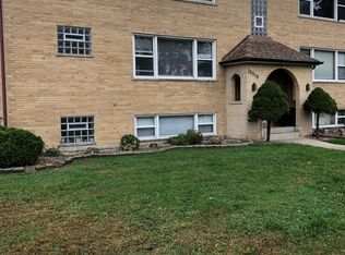 10510 Austin Ave APT 1S, Chicago Ridge, IL 60415