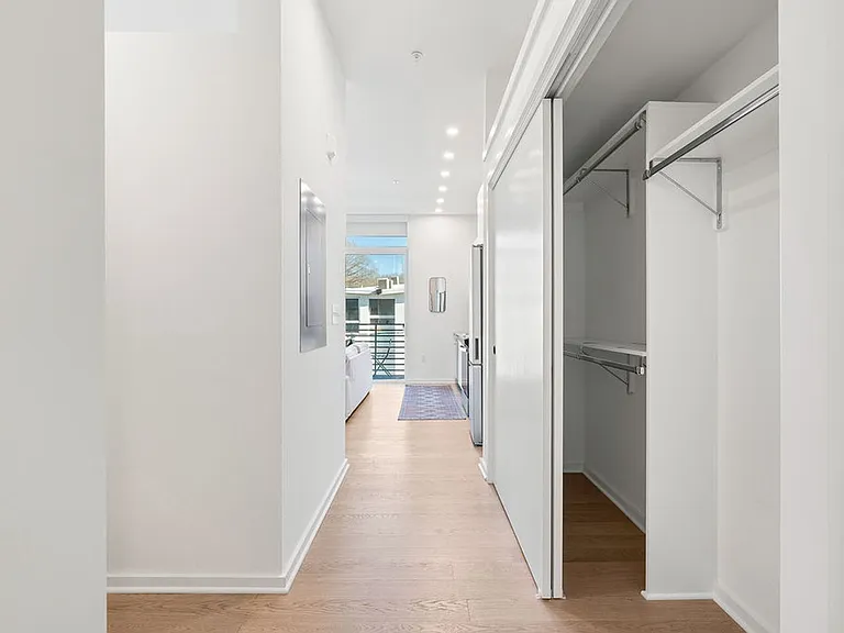 521 Mangum St #33 — Photo 13