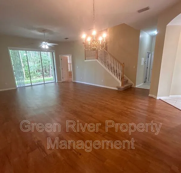 2120D Stone Creek Dr — Photo 8