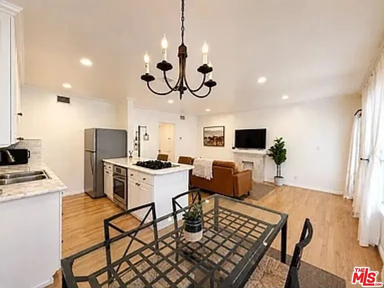 834 Lincoln Blvd #2 — Photo 9