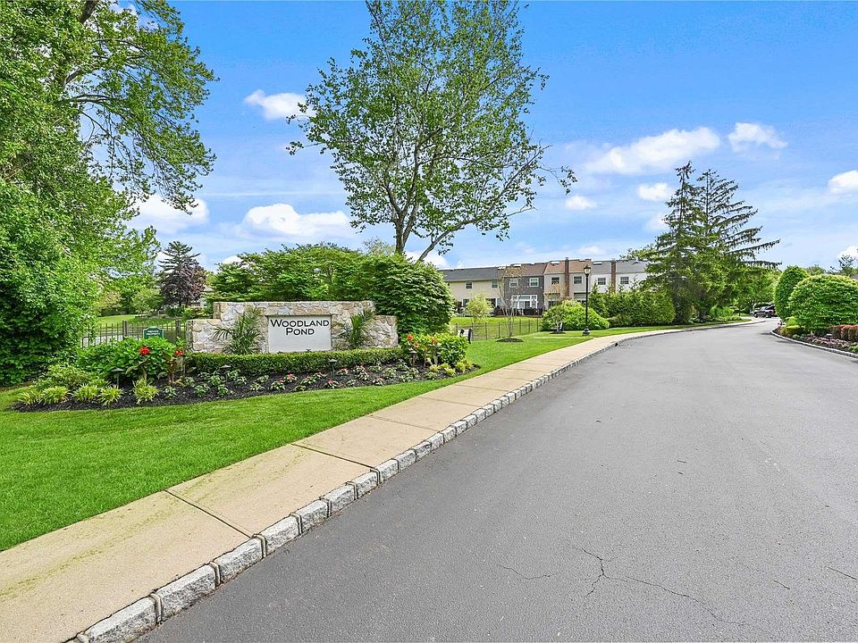 1st image of 32 Woodlake Drive E #32