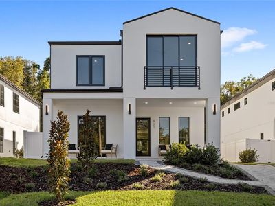921 Lake Emerald Dr, Orlando, FL, 32806