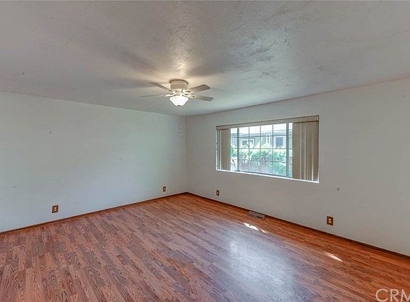 4th image of 4765 Railroad Ave