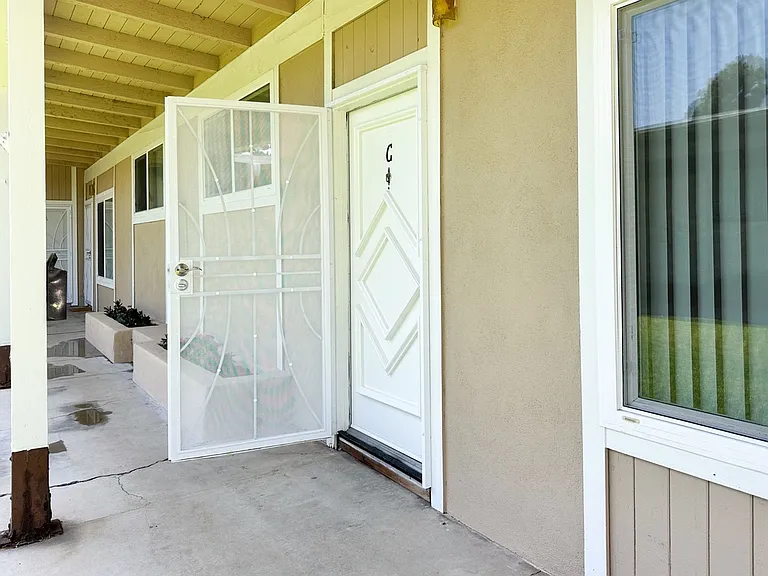 Clearbrook Ln (109) — Photo 2