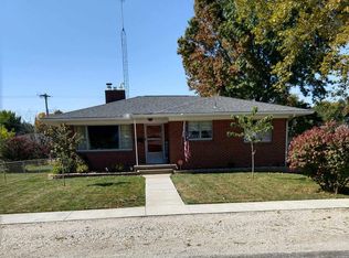 408 N 8th St, Auburn, IL 62615