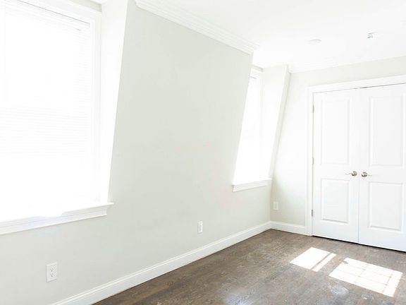 3rd image of 36 Monmouth St #3
