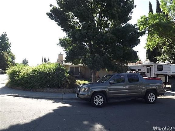 5th image of 940 Joranollo Dr
