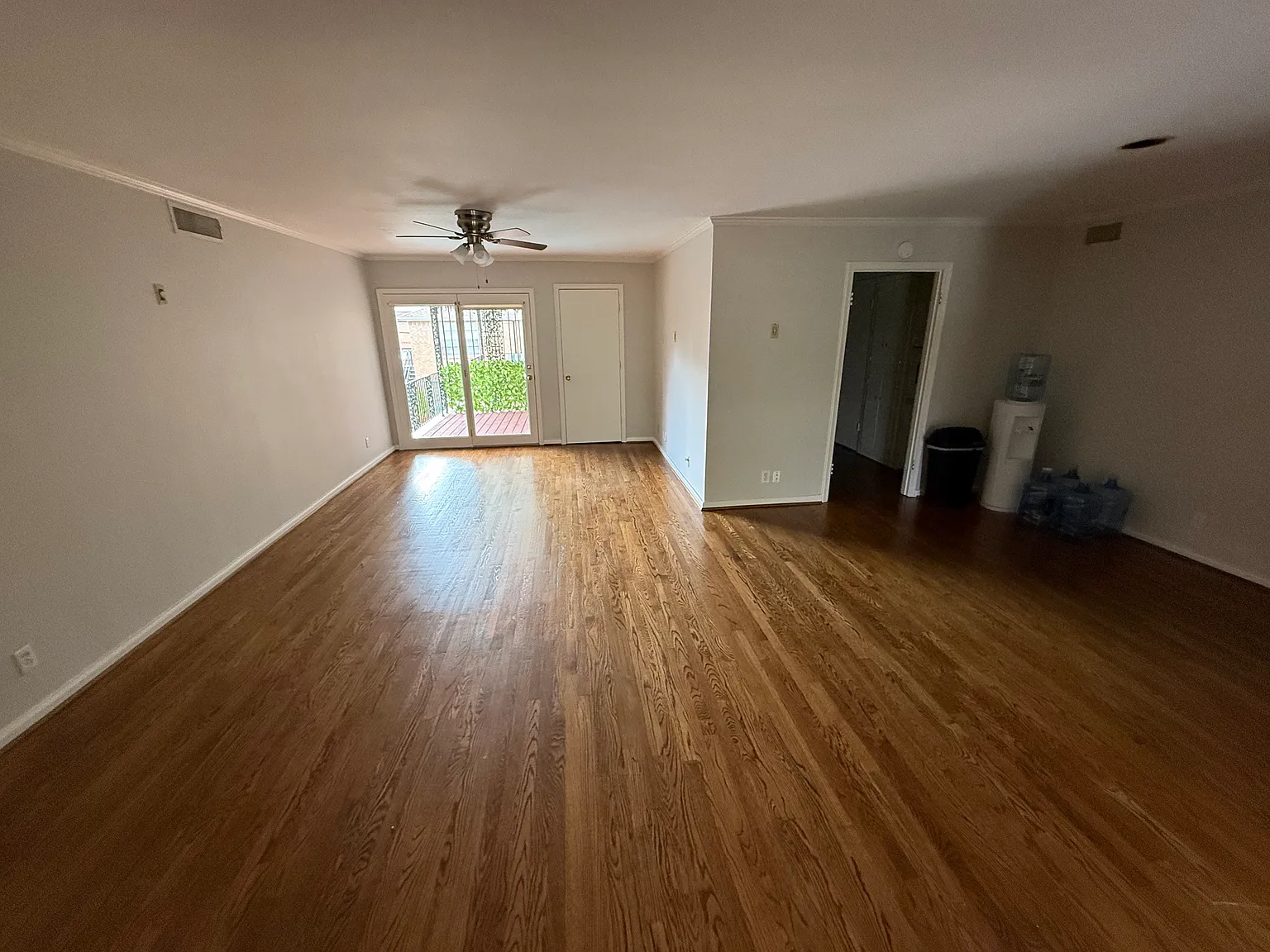 2 bed, 1427 sqft, $1,800 — Photo 3