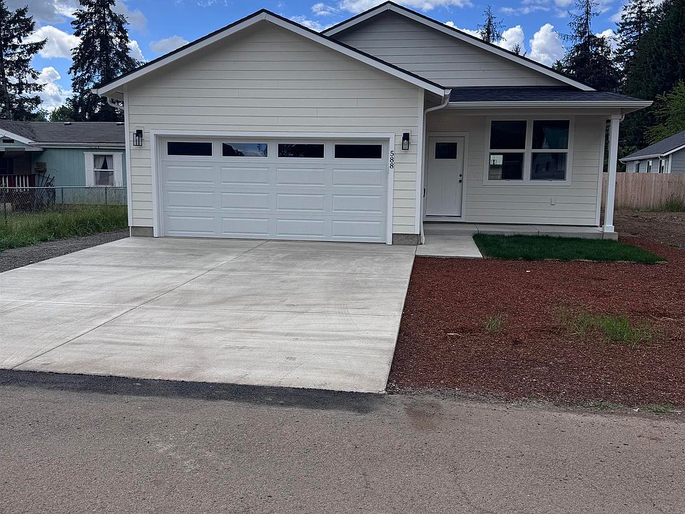 1st image of 588 Surrey Ln