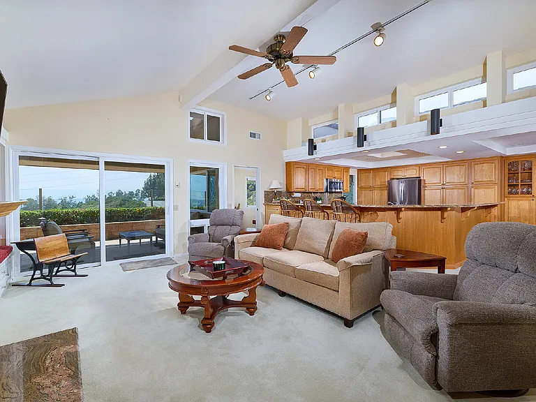 7118 El Fuerte St — Photo 7