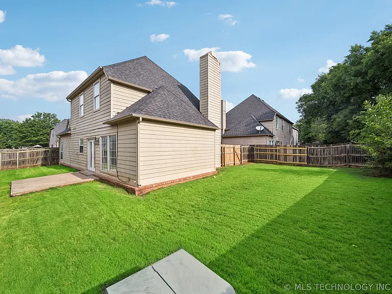 3010 E 90th Pl — Photo 18
